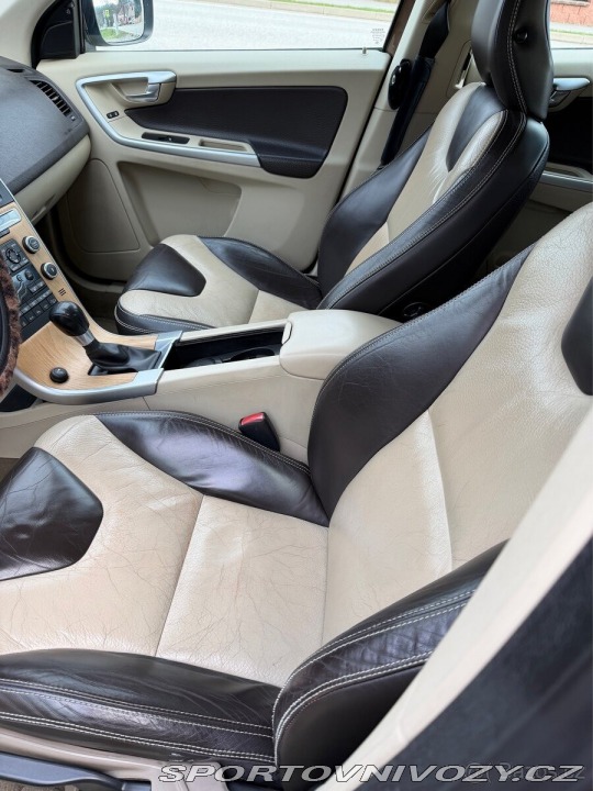 Volvo Ostatní modely XC60 2,4   AWD, 120 kW, manuál 2009