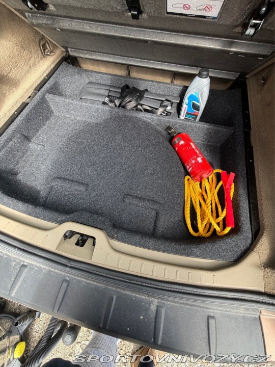 Volvo Ostatní modely XC60 2,4   AWD, 120 kW, manuál 2009