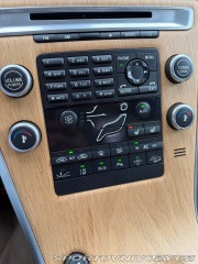 Volvo Ostatní modely XC60 2,4   AWD, 120 kW, manuál 2009