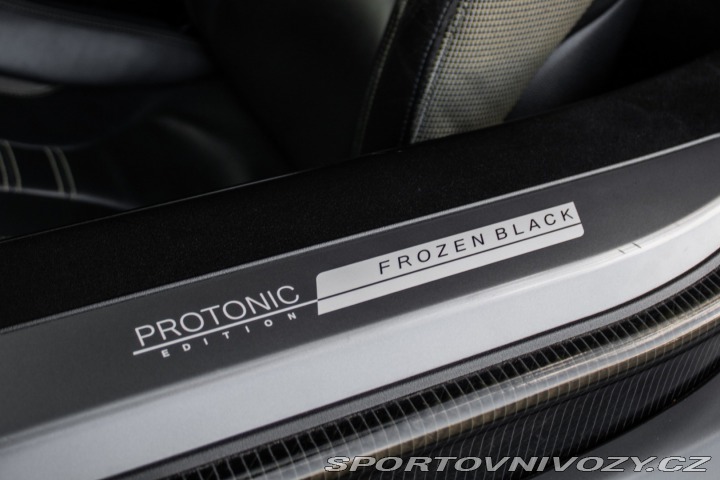 BMW i8 Protonic Frozen Edition 2017