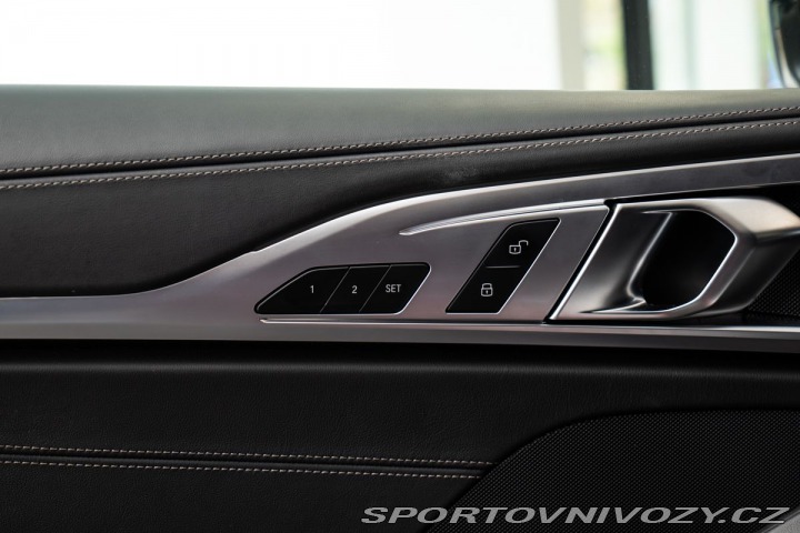 BMW M8 i xDrive Coupé Původ ČR/1 2019
