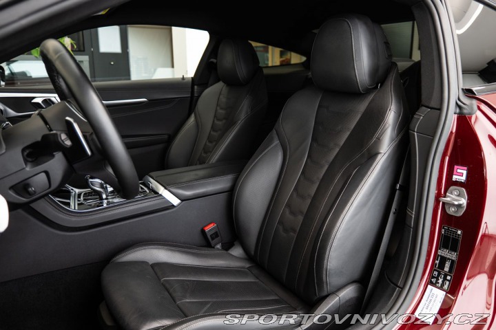 BMW M8 i xDrive Coupé Původ ČR/1 2019