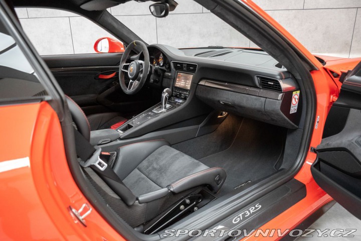Porsche 911 GT3 RS 4.0 !Najeto 14.885 2016