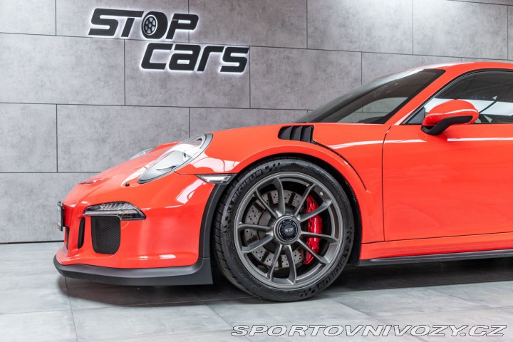 Porsche 911 GT3 RS 4.0 !Najeto 14.885 2016