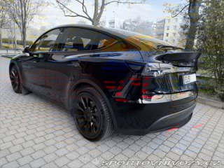 Tesla Model Y AWD Long Range Dual Motor 2024