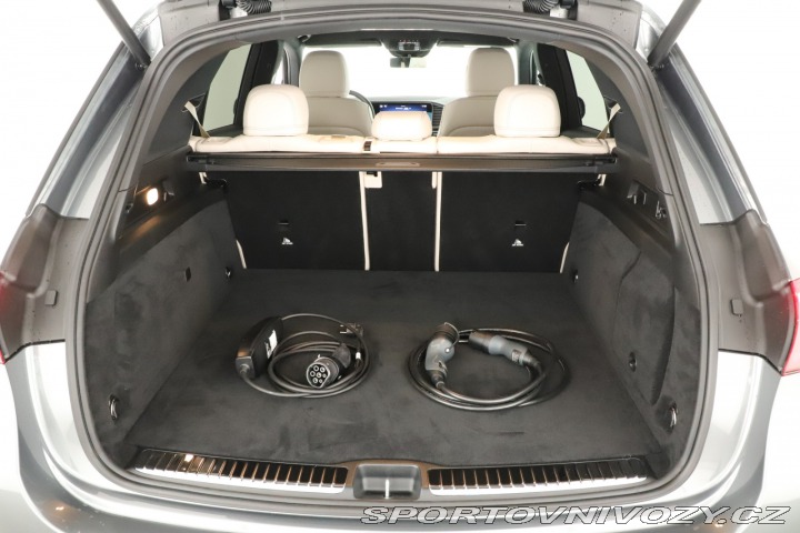 Mercedes-Benz Ostatní modely GLE AMG GLE 350 de 2025