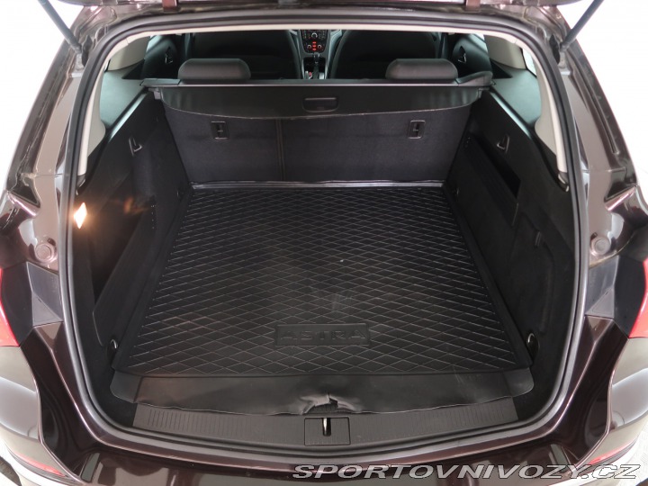 Opel Astra 2.0 CDTI 2014