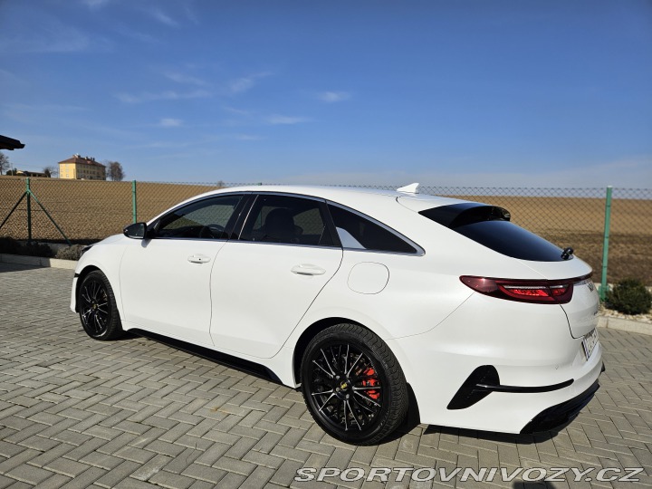 Kia ProCeed GT-Line 1.5 118kW, 7DCT 2022