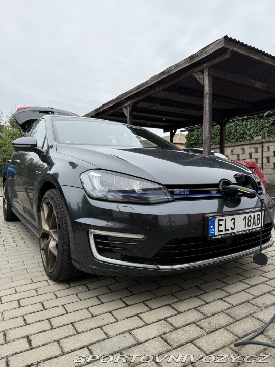 Volkswagen Golf GTE 2016