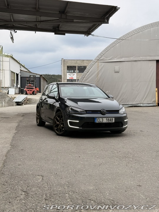 Volkswagen Golf GTE 2016