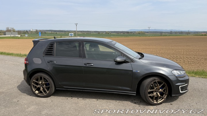 Volkswagen Golf GTE 2016