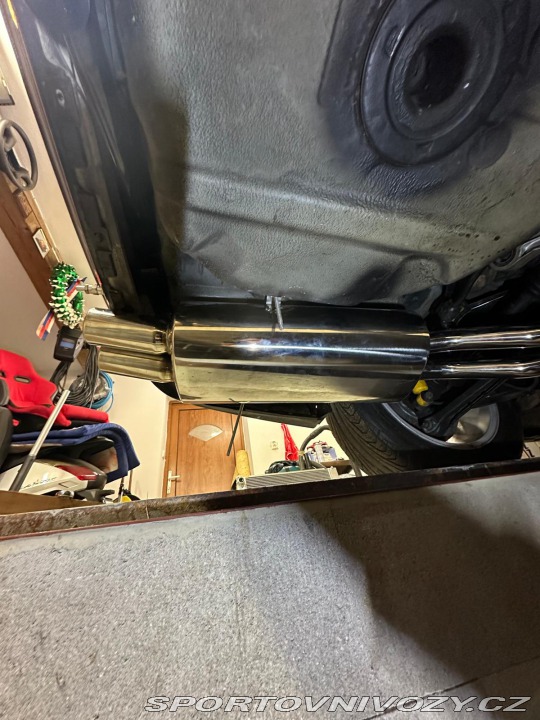 BMW 3 E36 323i závodní 1996