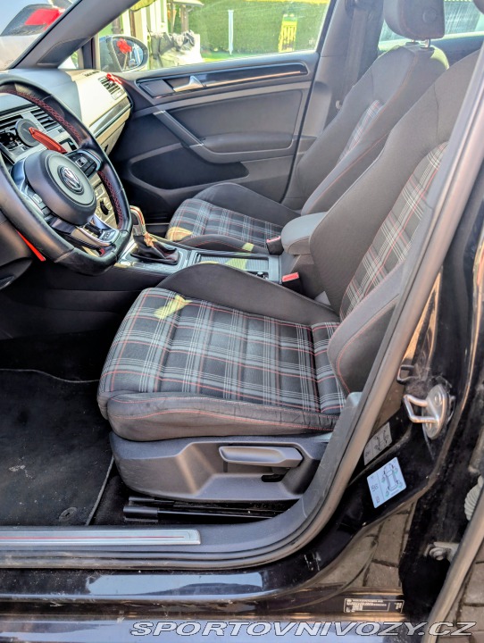 Volkswagen Golf GTI 2014