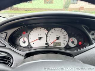 Ford Focus ST  2002