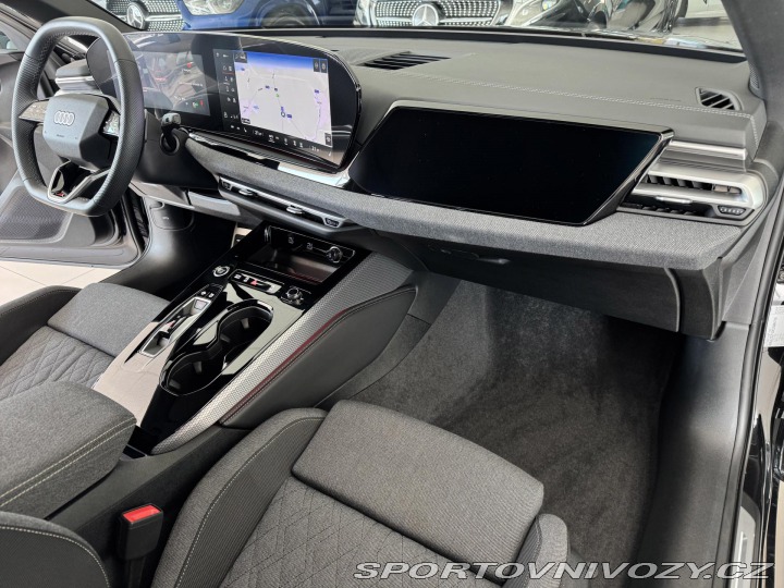 Audi A5 TFSI 150kW*S-LINE*REZERVA 2025