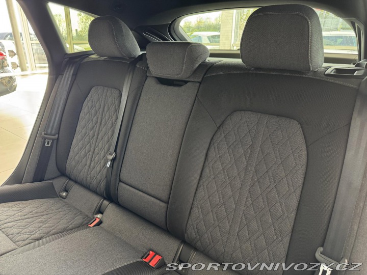 Audi A5 TFSI 150kW*S-LINE*REZERVA 2025