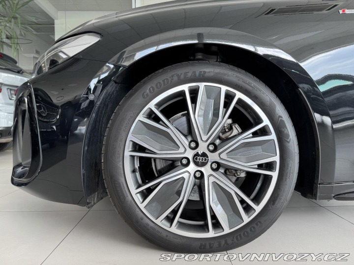 Audi A5 TFSI 150kW*S-LINE*REZERVA 2025