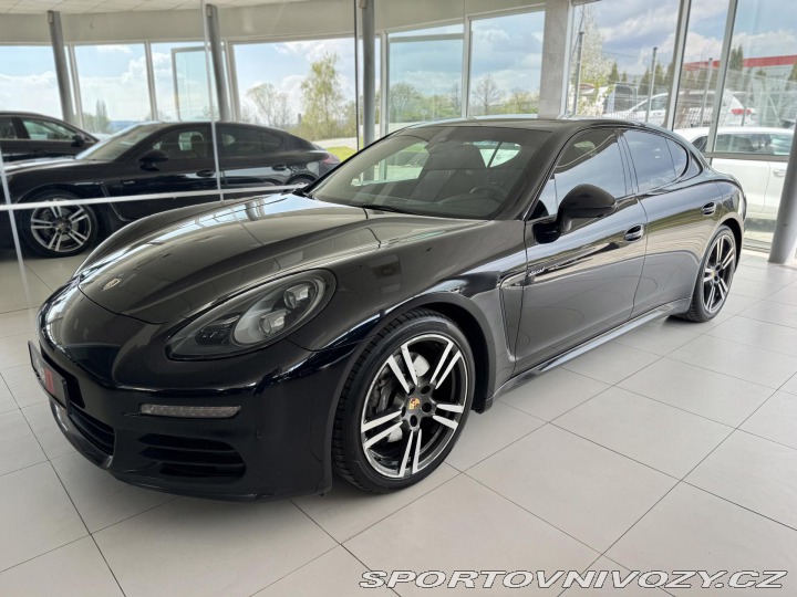 Porsche Panamera  2015