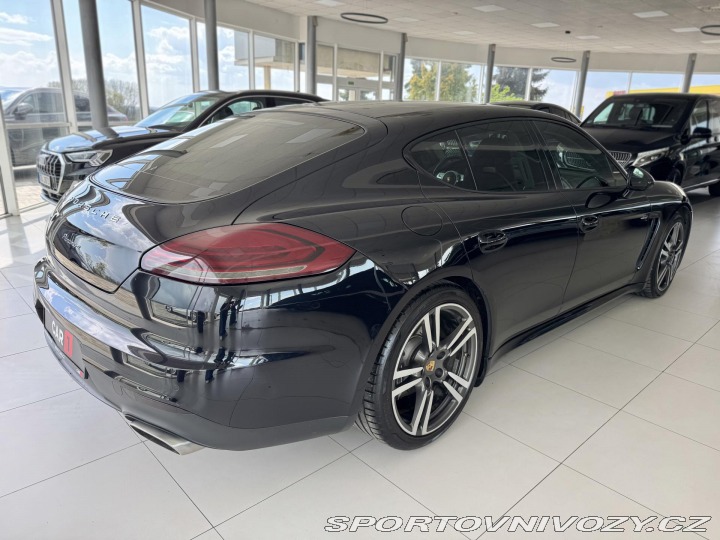 Porsche Panamera Diesel*221kW*Chrono*Webas 2015