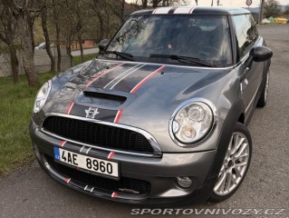 Mini Cooper JCW 2010