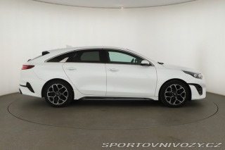 Kia ProCeed GT-Line 1.5 T-GDI 2021