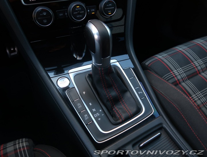 Volkswagen Golf R-Line 2.0 GTI Performanc 2018