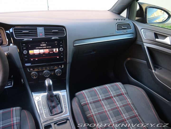 Volkswagen Golf R-Line 2.0 GTI Performanc 2018