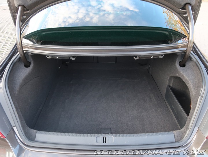 Volkswagen CC Sportline 2.0 TDI BMT 2012