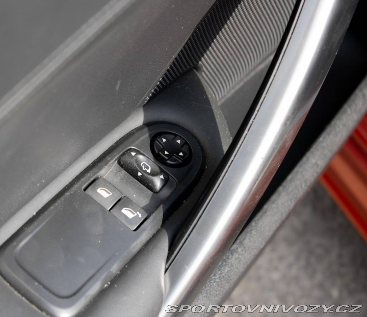 Peugeot RCZ 1,6 THP, 147kW/ AJ NA SP 2011