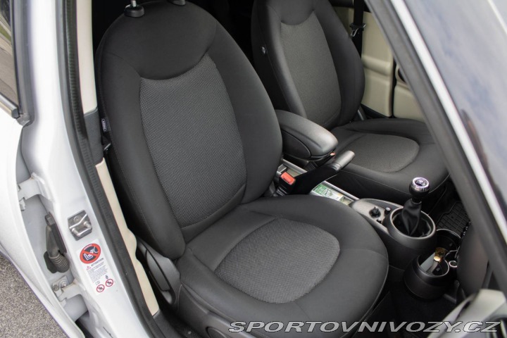 Mini Countryman Cooper  1.6i 85 kW / AJ 2012