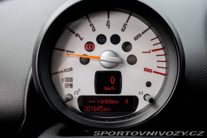 Mini Countryman Cooper 1.6i 85 kW / AJ N 2012