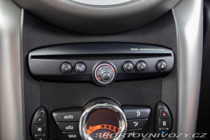 Mini Countryman Cooper 1.6i 85 kW / AJ N 2012