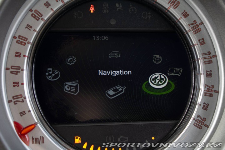 Mini Countryman Cooper 1.6i 85 kW / AJ N 2012