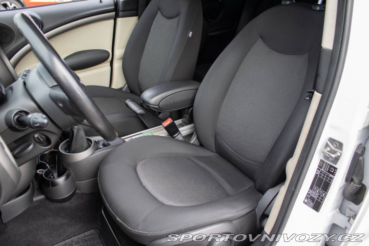 Mini Countryman Cooper 1.6i 85 kW / AJ N 2012