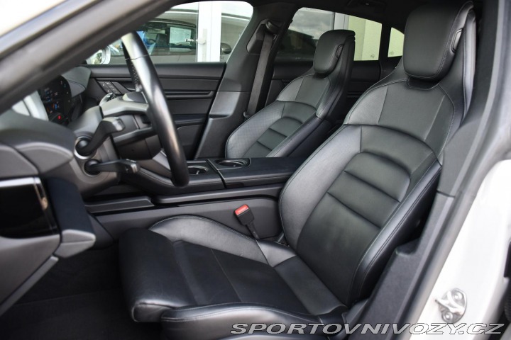 Porsche Taycan CROSS TURISMO REZERVACE 2021