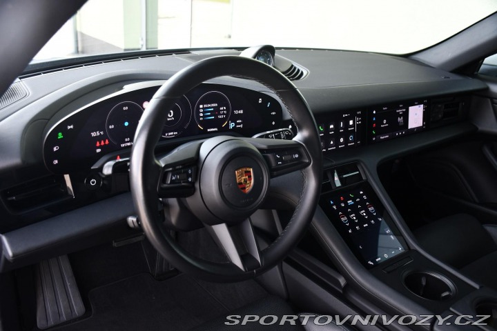 Porsche Taycan CROSS TURISMO REZERVACE 2021