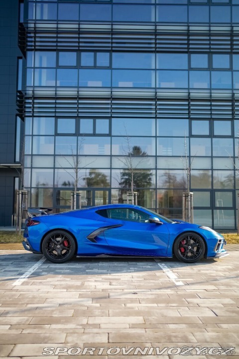 Chevrolet Corvette C8 STINGRAY 2020