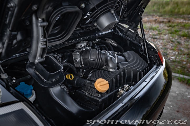 Porsche 911 REZERVACE 2000