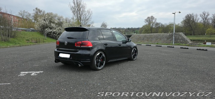 Volkswagen Golf GTI VI F1 DSG 341kw 2009