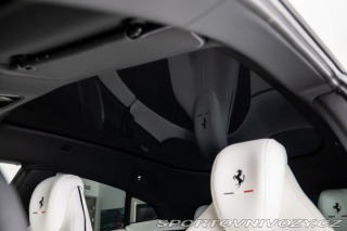 Ferrari Purosangue Pano/LIFT/Masáž/Ventilace 2026