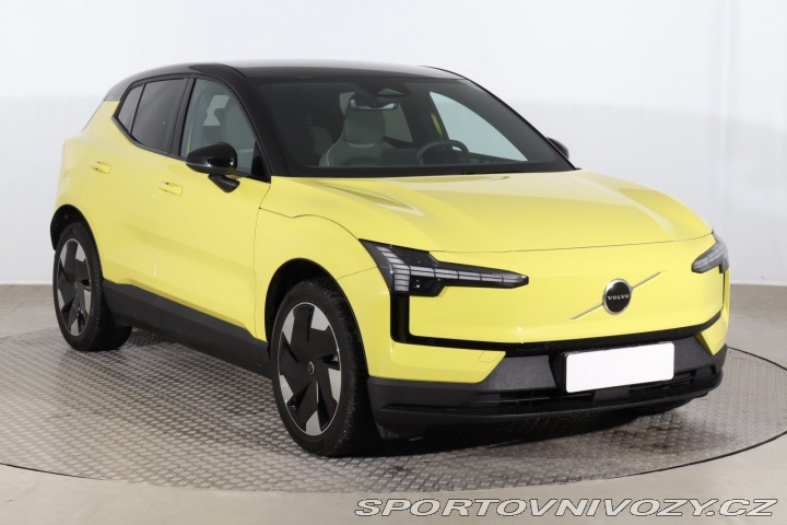 Volvo EX30 Essential 69kWh Twin Moto 2025