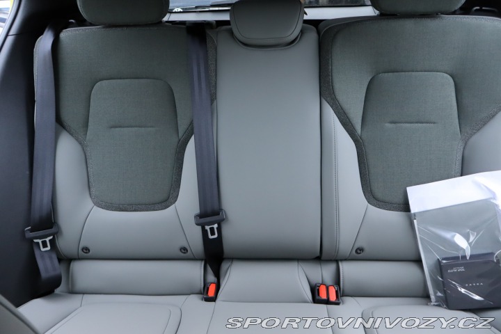 Volvo EX30 Essential 69kWh Twin Moto 2025