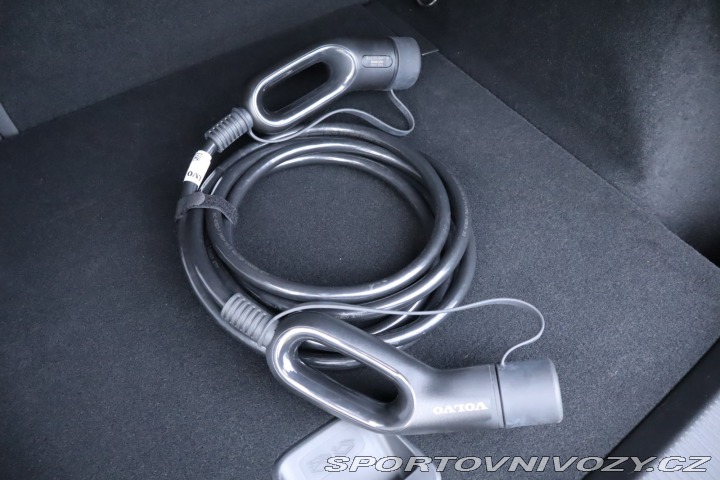 Volvo EX30 Essential 69kWh Twin Moto 2025