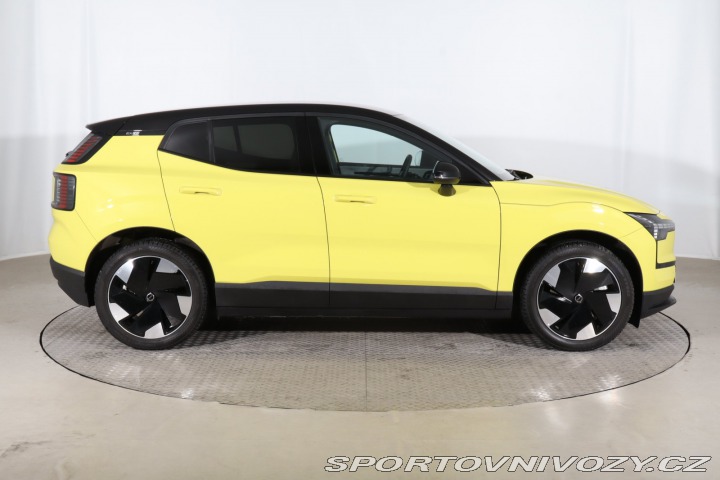 Volvo EX30 Essential 69kWh Twin Moto 2025