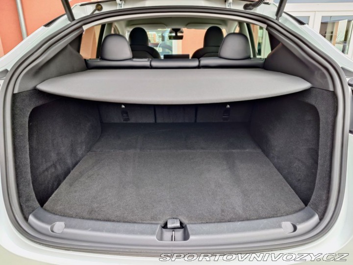 Tesla Model Y Long Range Dual Motor 378 2022