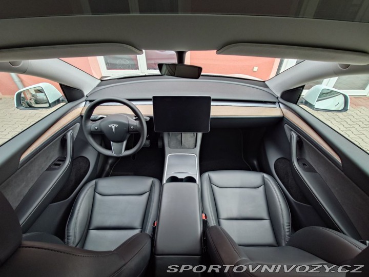 Tesla Model Y L.R. Dual Motor 378 REZER 2022