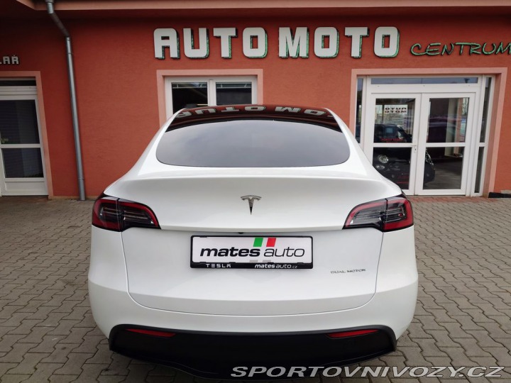 Tesla Model Y Long Range Dual Motor 378 2022