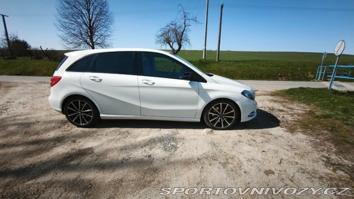 Mercedes-Benz Ostatní modely AMG One 2,2   CDI 125kw AMG paket 2014