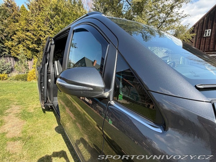 Mercedes-Benz Ostatní modely Třídy V 2,0   250 4x4 2021 2021