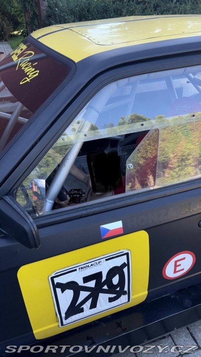 Opel Kadett Závodní auto 1800